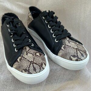New Restricted Black and Snake Skin Print Sneakers 9M